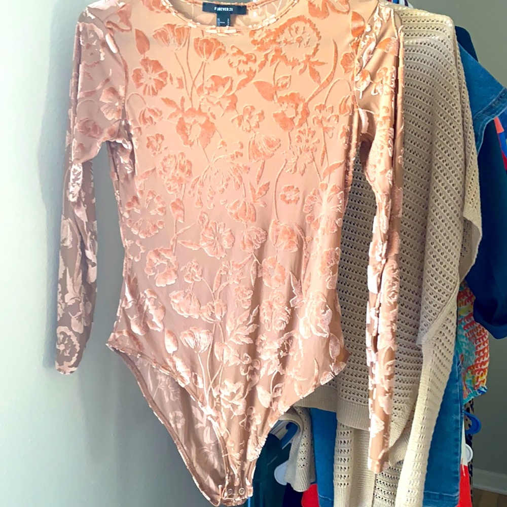 Rose gold unibody shirt